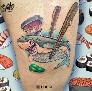 Tatuaje en la pierna a color sushi tiburon Bortolani